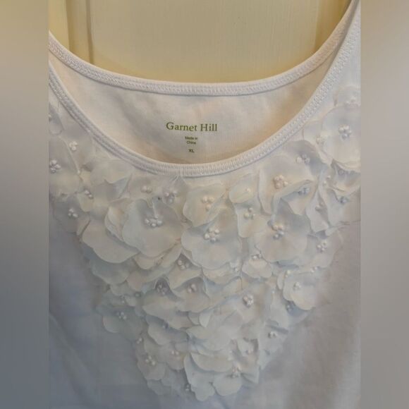 Garnet Hill White Tank with Front Floral Detail size XL - Picture 5 of 5